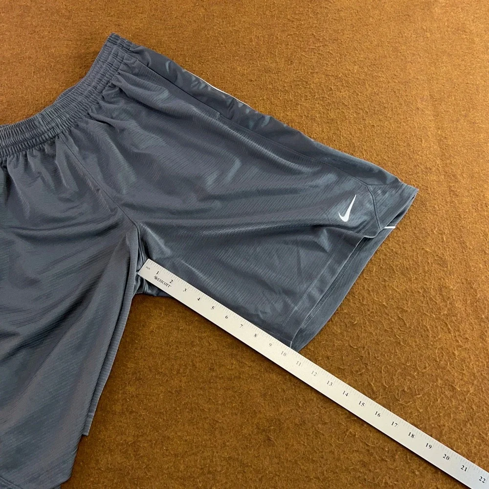 Nike Mens XL Gray Dri-FIT Athletic Basketball Training Shorts